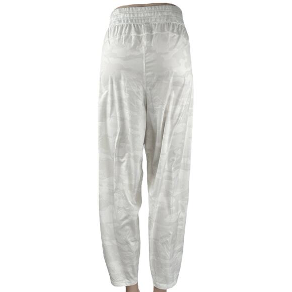 NEW Gap Runaround Womens White Gray Camo Drawstring Wide Leg Sweat Pants Size XL - Picture 3 of 5